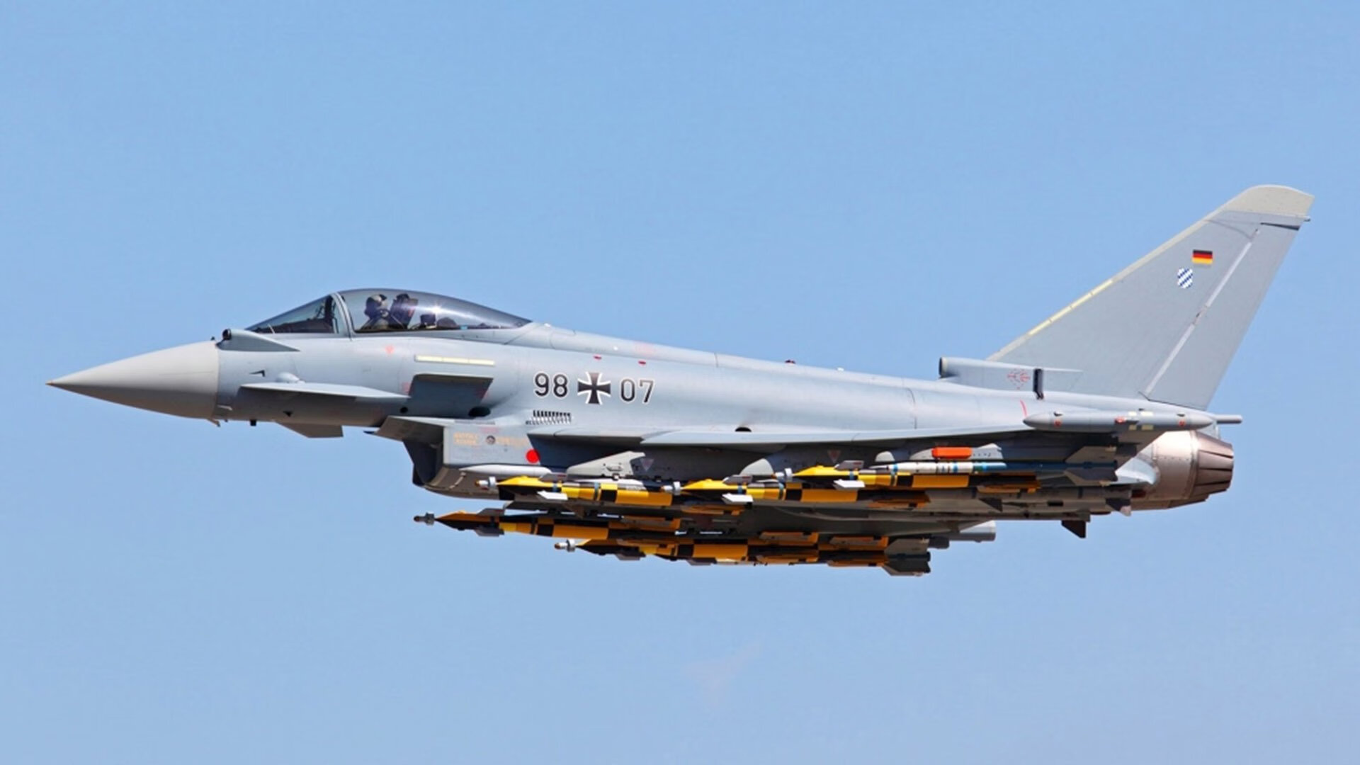 _周末狂欢:家庭参与的趣味网球活动_,网球趣味活动项目