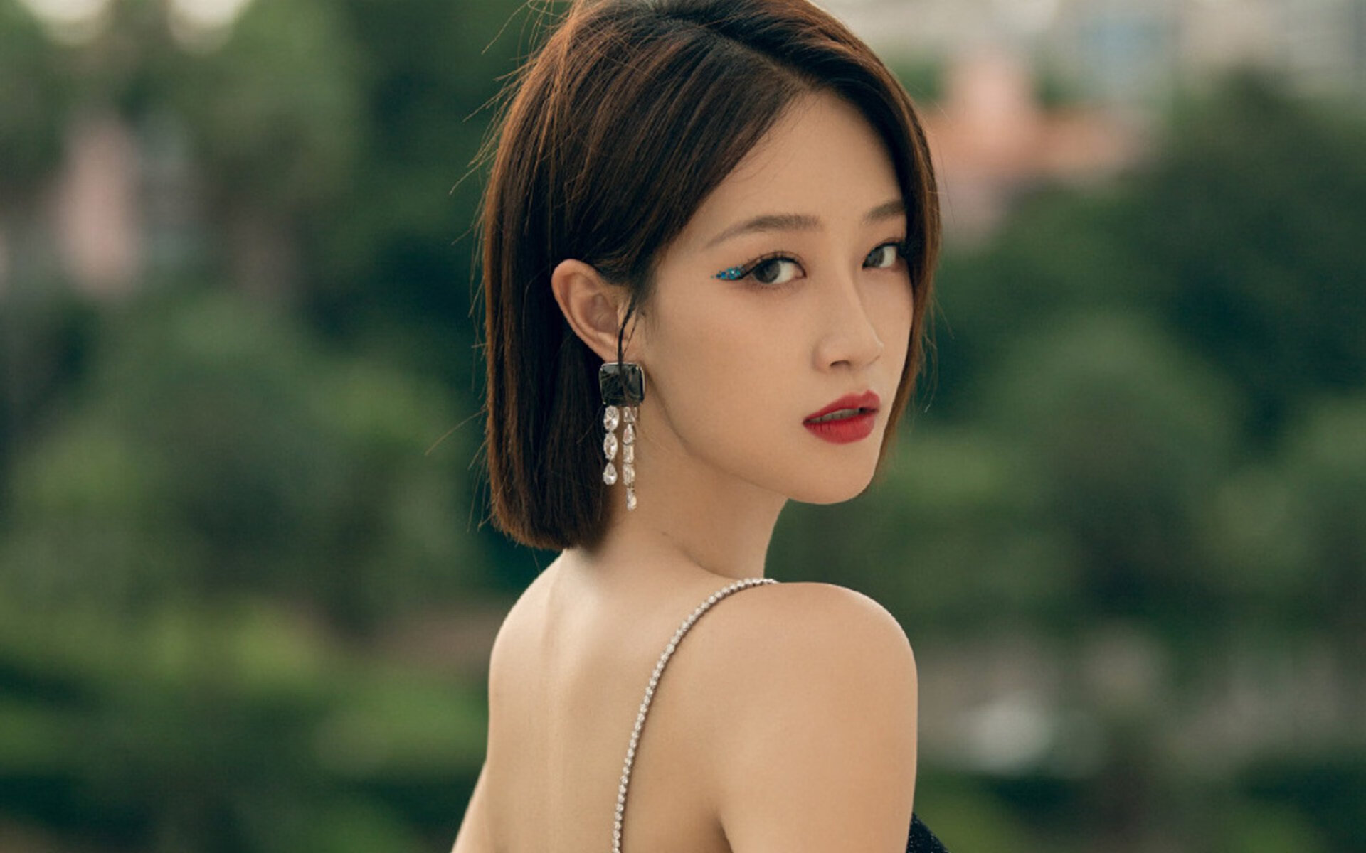 巴伦西亚主场大胜皇家社会保持不败,巴伦西亚队