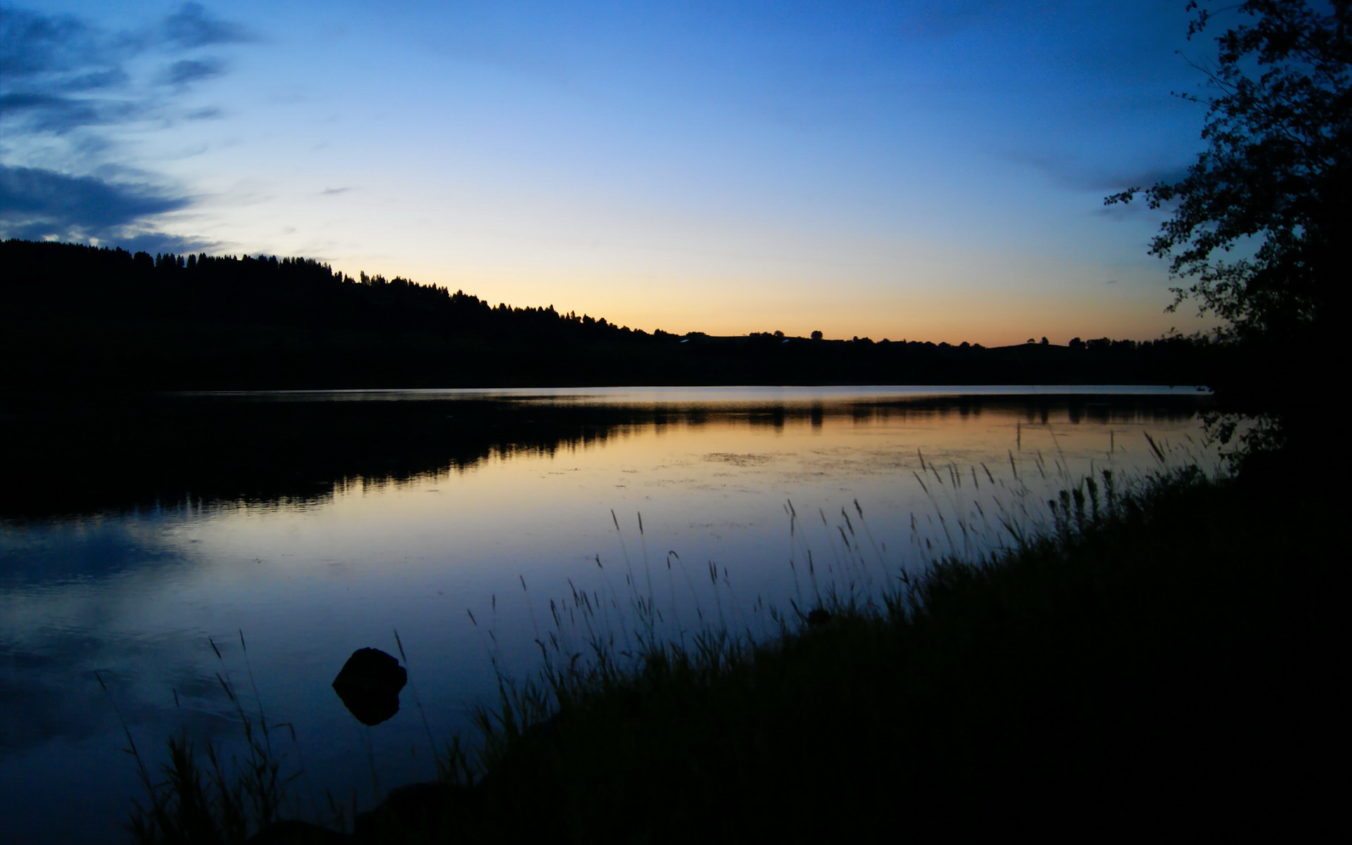 拜仁锋线老化是否影响欧冠竞争力,拜仁巅峰