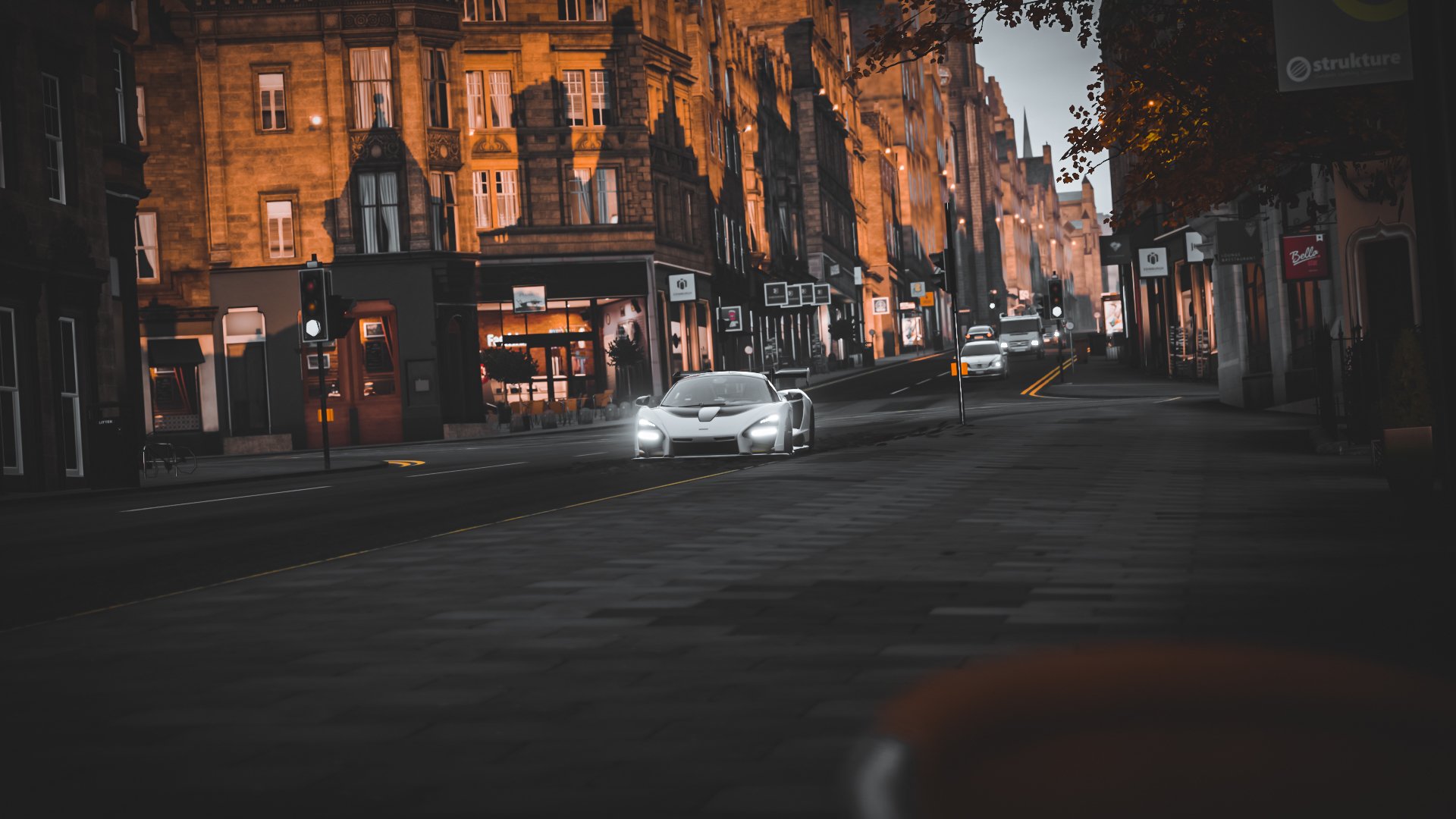 “东部新区徒步定向越野：赛道复杂，挑战多样”