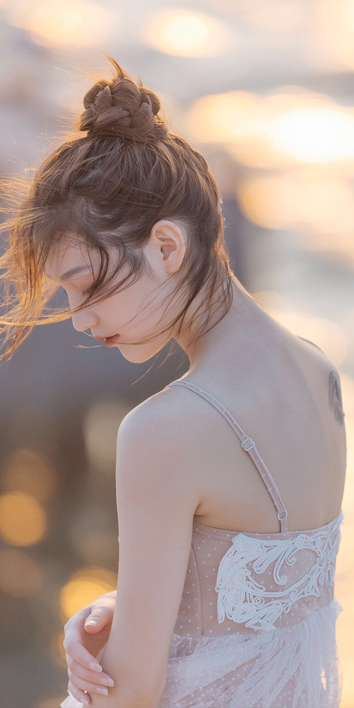 赛尔·阿尔斯塔：南非队的核心后排，领导防守反击，阿尔塞特