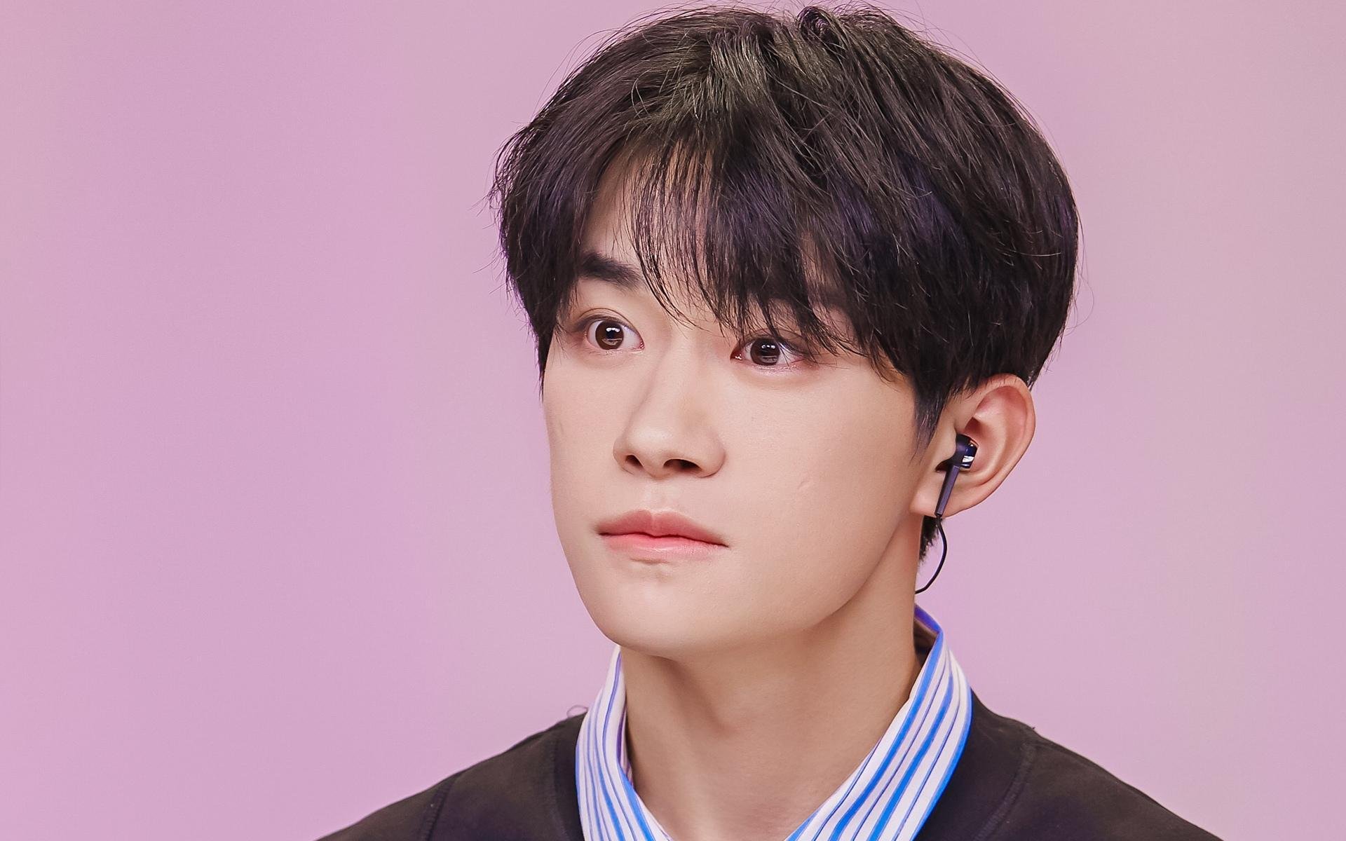 足球改革方案强调社会力量与学校体系的配合，足球 改革