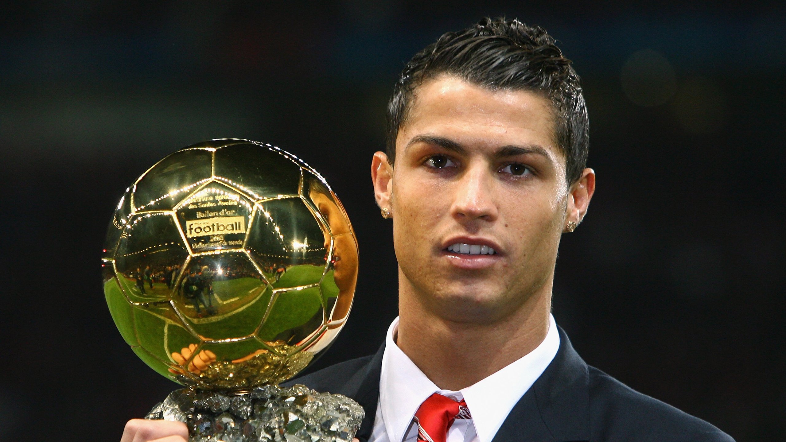 法甲裁判判决引发争议，比赛热度不断升高，法甲处罚