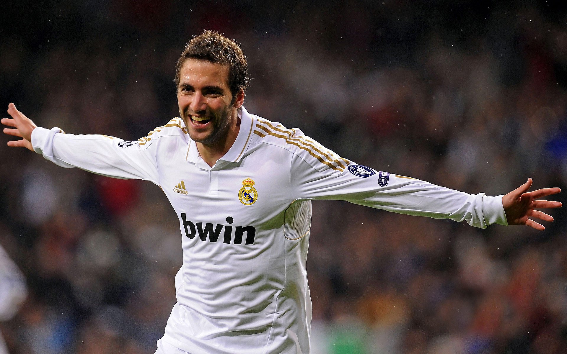 球迷的“欧冠记忆”:那些难以忘怀的瞬间,欧冠 球迷